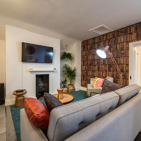 Contemporary Apartment On The Historic Rows Chester Kültér fotó