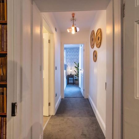 Contemporary Apartment On The Historic Rows Chester Kültér fotó